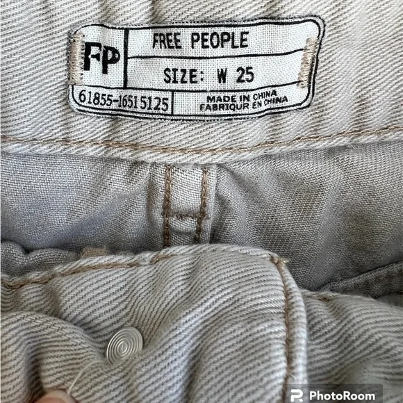 Free People Cut-off Jean Shorts | Size 25 - Picture 6 of 9